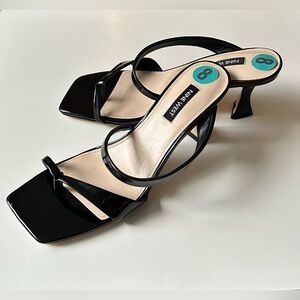 NWT NINE WEST Women Glossy Strappy Heels Sandals, Black, Size 8